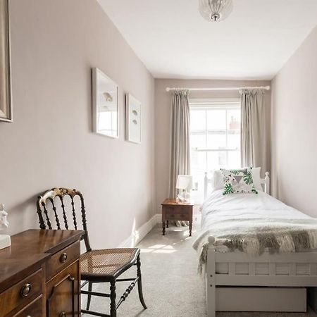 Four Bedroom Townhouse In Famous Suffolks Area Cheltenham Exterior foto