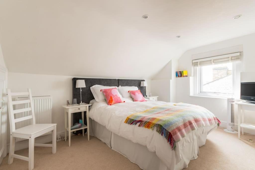 Four Bedroom Townhouse In Famous Suffolks Area Cheltenham Exterior foto